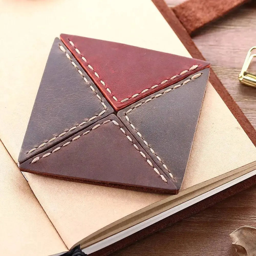 Marque page coin en cuir Coussin Lecture