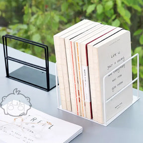 Serre livre de bureau blanc