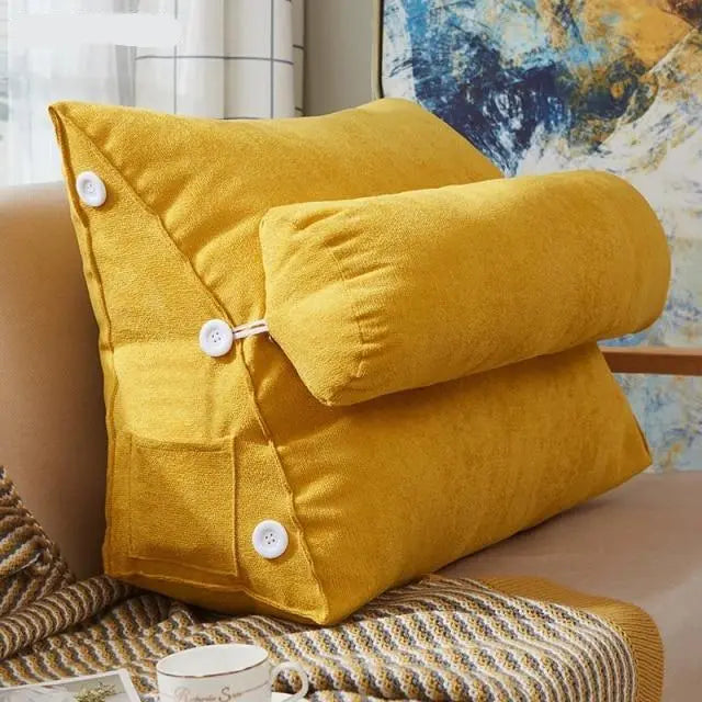 Coussin Triangulaire Jaune5