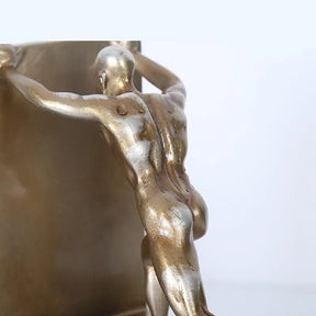 Serre livre sculpture homme