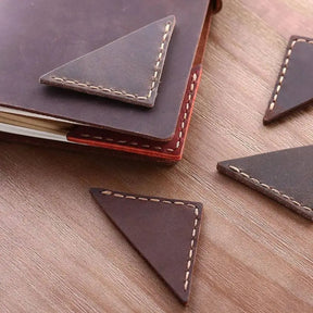 Marque page coin en cuir Coussin Lecture